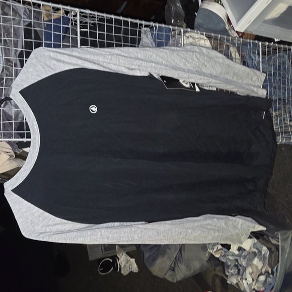 NWT Men's Volcom XL L/S Baseball T-Shirt. Black and Heather Grey - Picture 5 of 6